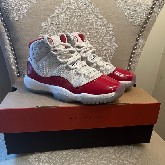 jordan retro 11 4y